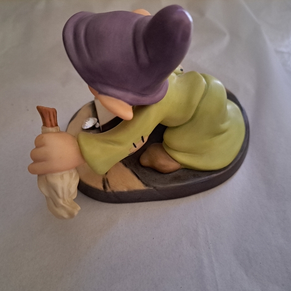 Walt Disney Classics Collection Dopey We Pick up  Everything 2009 in box great! - Picture 6 of 12